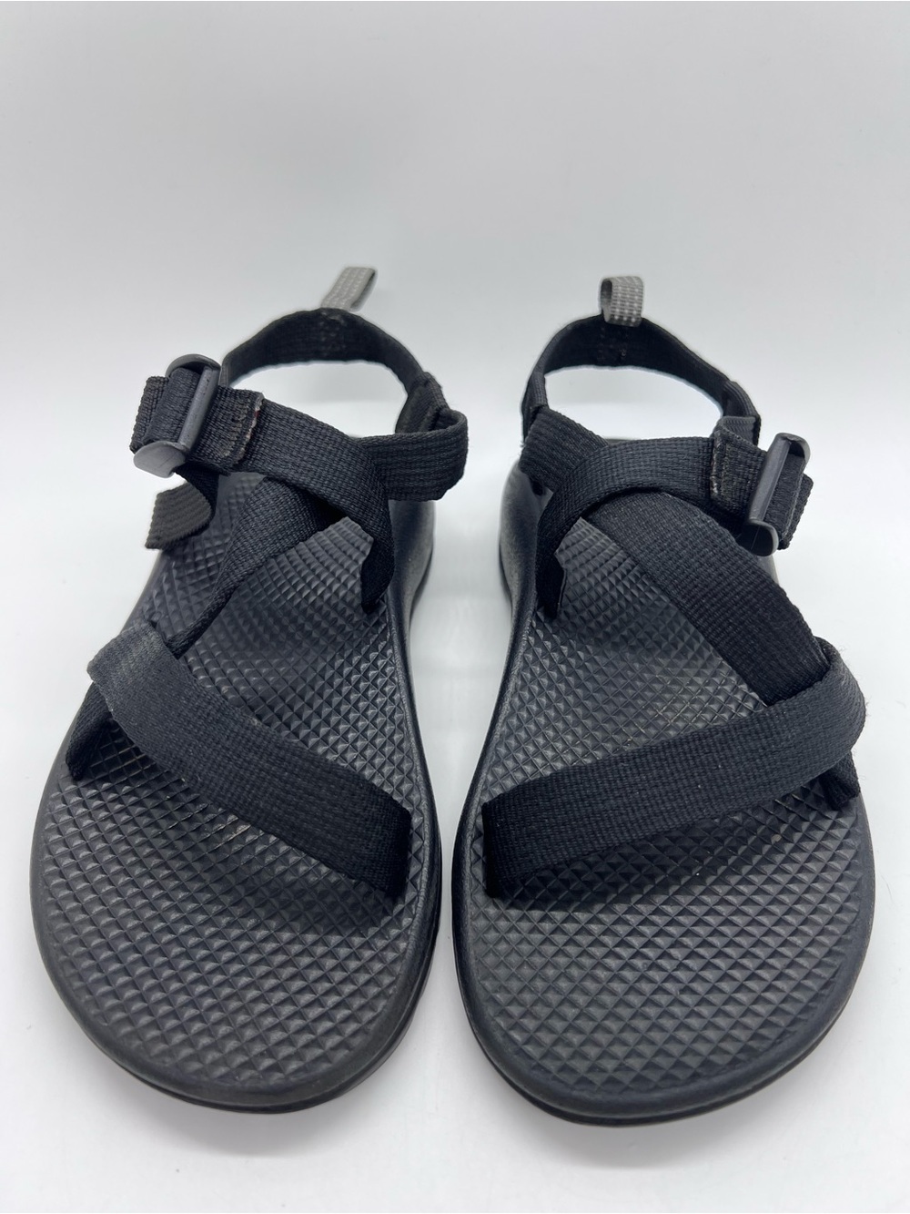 Chaco Kid's Black Strappy Outdoor Sport Sandals Size 4 Big Boy